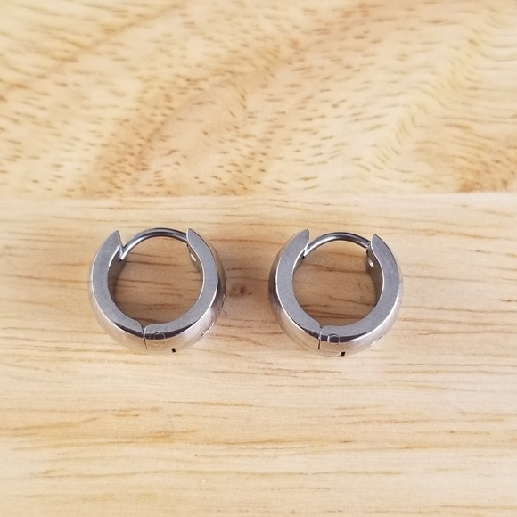 𝅺EARRINGS - Picture 2 of 4